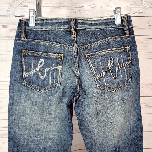 bebe jeans blue Size 26 fade to dark wash embellished tiger eye stones low rise - Picture 7 of 9